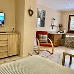 Casa de hóspedes Avita 3*